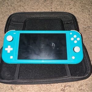 Nintendo Switch Lite Turquoise with case & 2 games